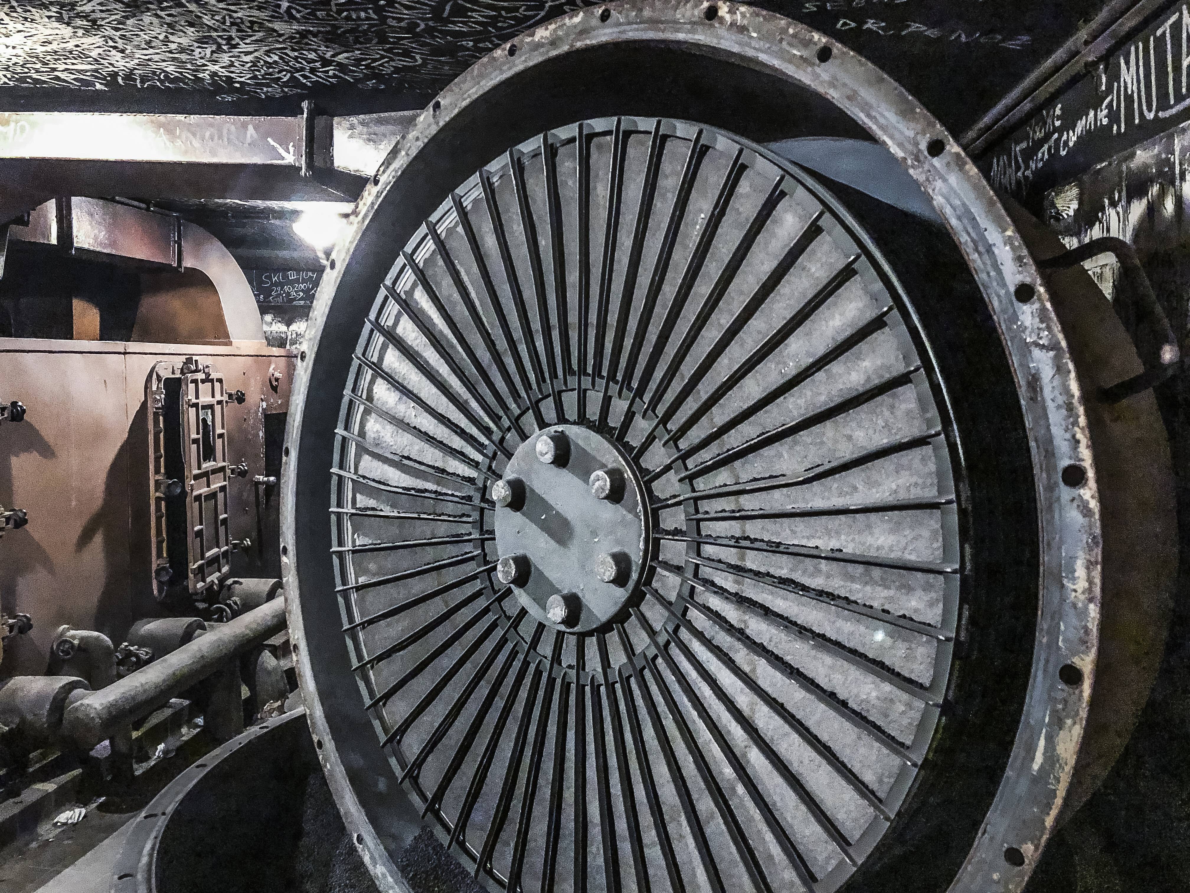 Deutschland will Bunker reaktivieren! Aber der Plan droht zu scheitern - kein Geld für Schutz da!