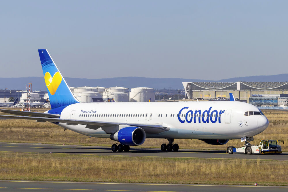 Verletzte bei Condor-Flug! Maschine gerät in Turbulenzen - 20 Passagiere verletzt!