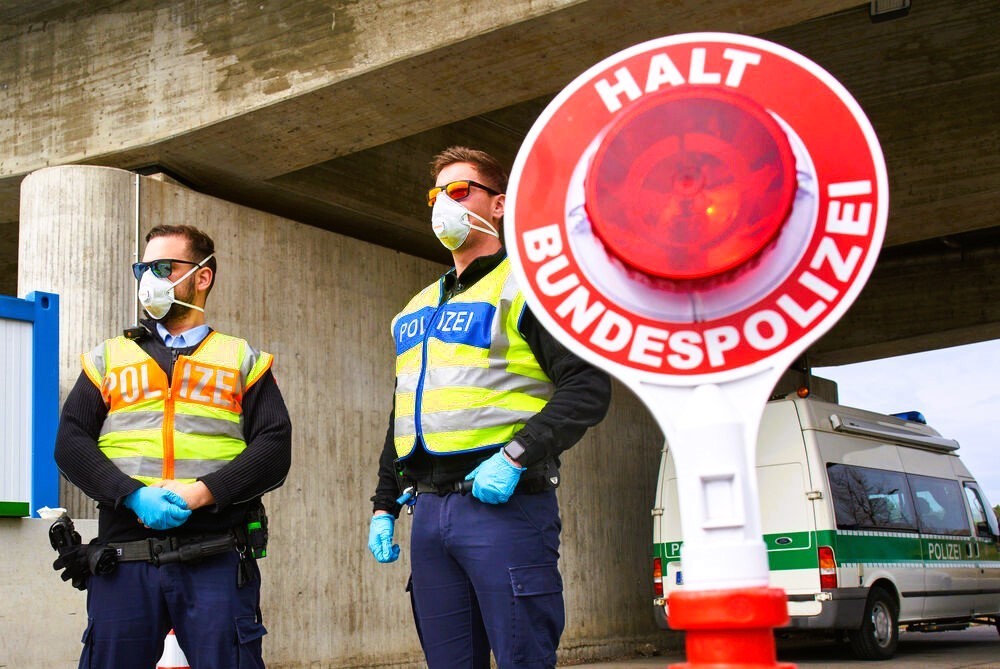 Eilmeldung - Deutschland schließt die Grenze! Zu viele illegale Einreisende!