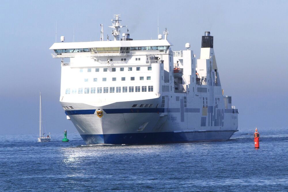 Travemünde: Feuer auf Schweden-Fähre - Seenotretter ausgelaufen - Schiff musste Fahrt abbrechen!