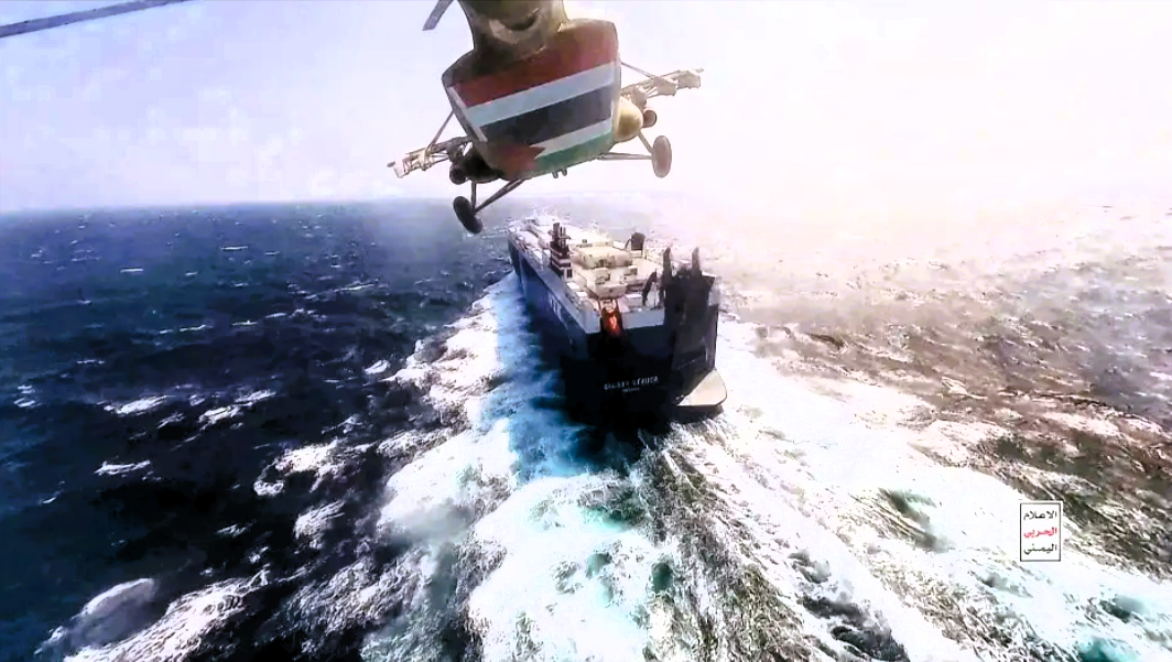 Eilmeldung! Erster Frachter durch Huthi versenkt! Erste Schiff nach Beschuss mit Raketen gesunken