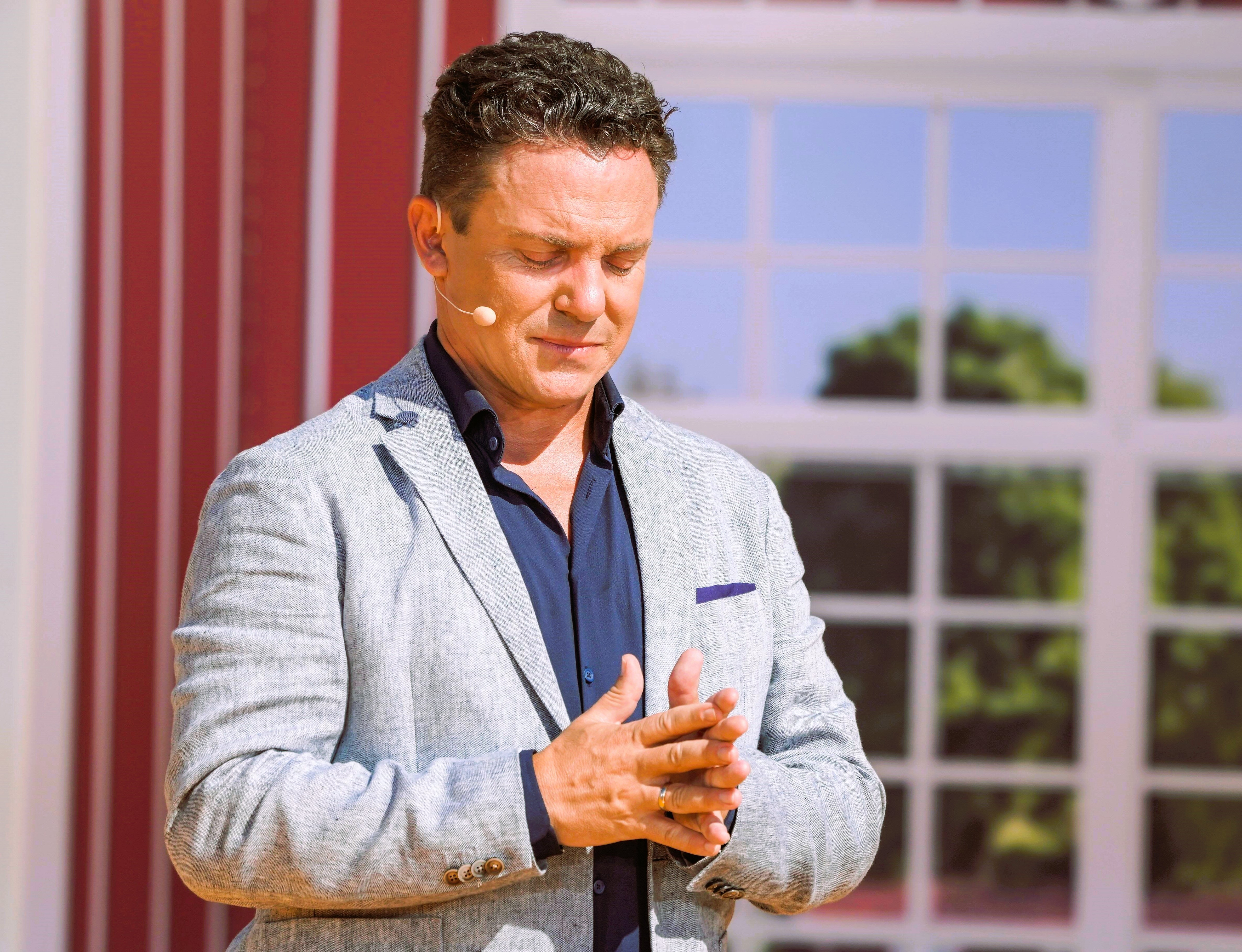 Strafanzeige gegen Stefan Mross - hat er ein älteres Ehepaar betrogen? Hier die ganze Story