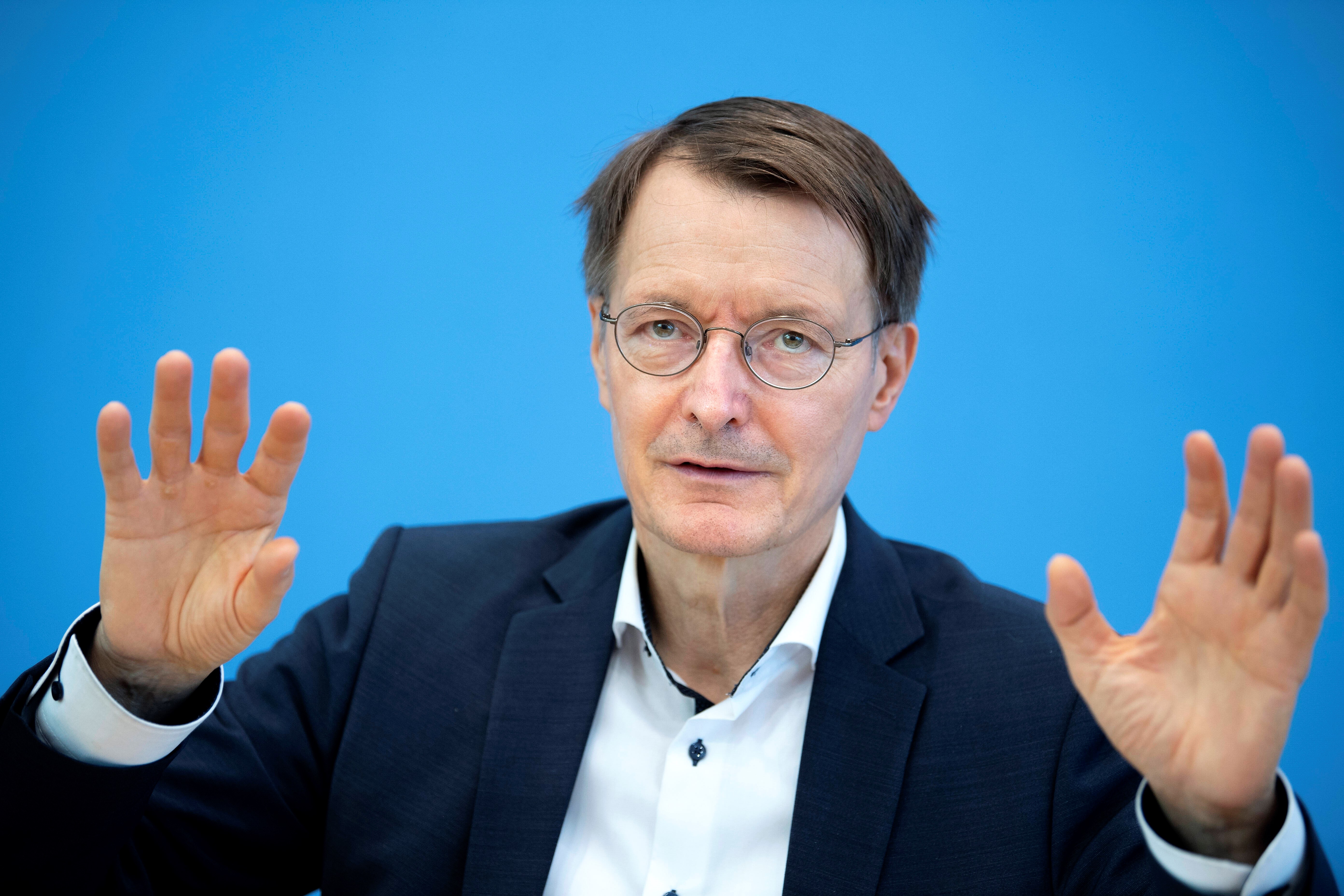 Corona-Lügen? Lauterbach unter Druck - RKI-Protokolle belasten Gesundheitsminister!