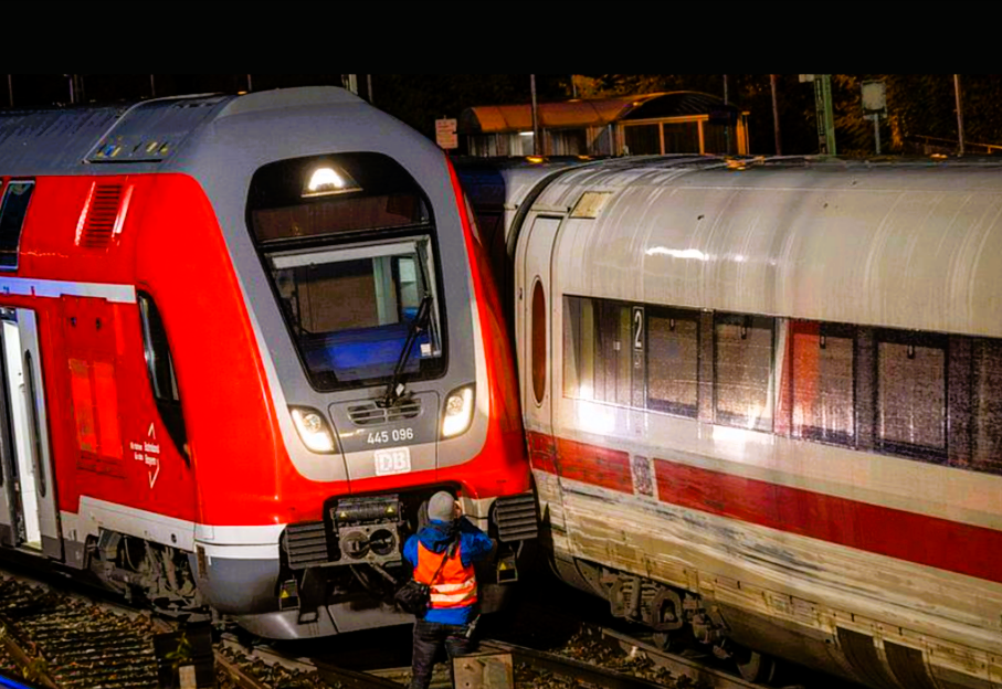 Schweres Zugunglück in Deutschland – Mehrere Tote und Verletzte gemeldet, Retter suchen nach Verletzten
