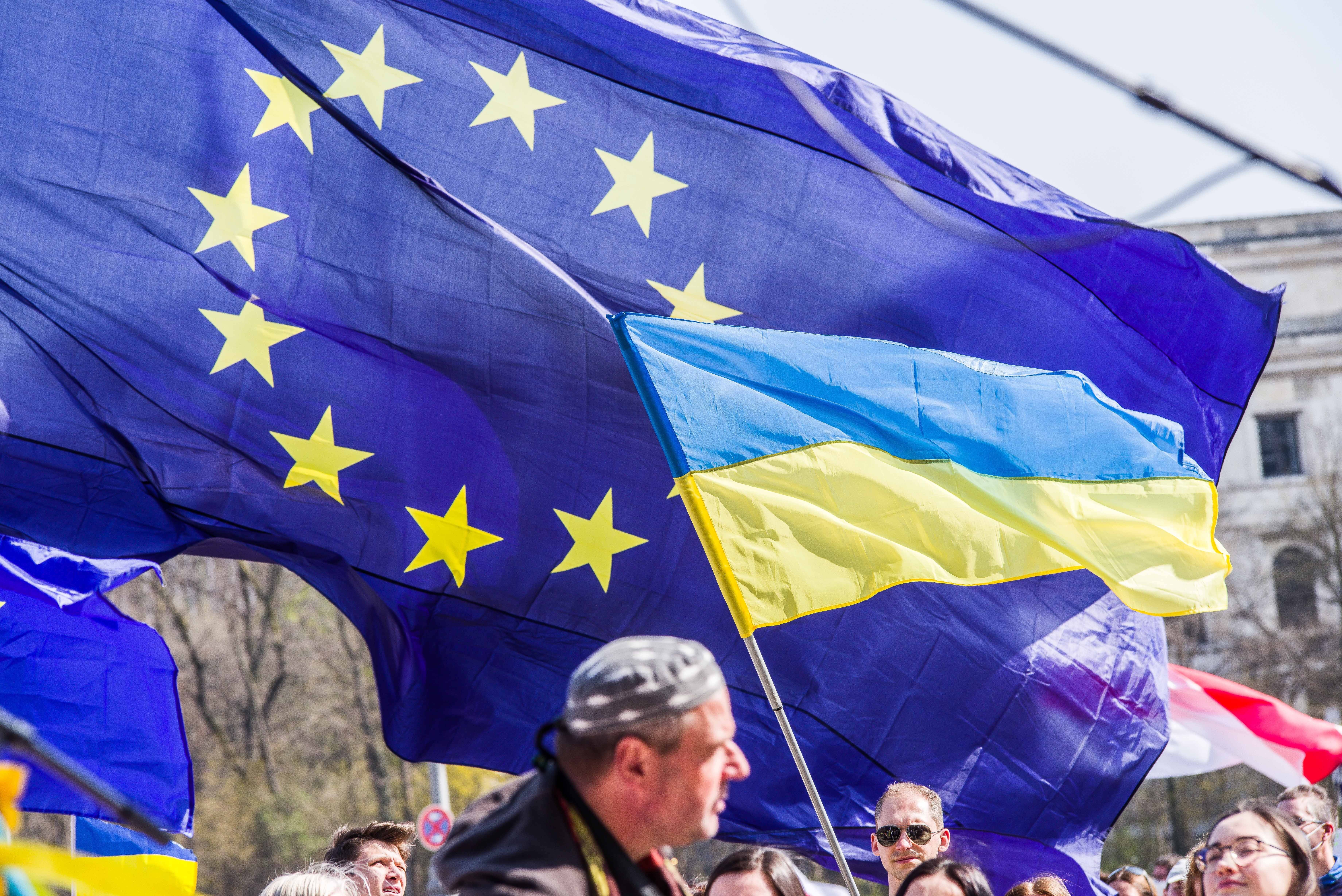 Russische Banken lachen über die Sanktionen - Kundengelder werden einfach umgeparkt!