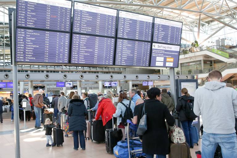 Bahn-Streik bundesweit!  Auch mehrere Flugplätze bleiben dicht - hier alle Infos!