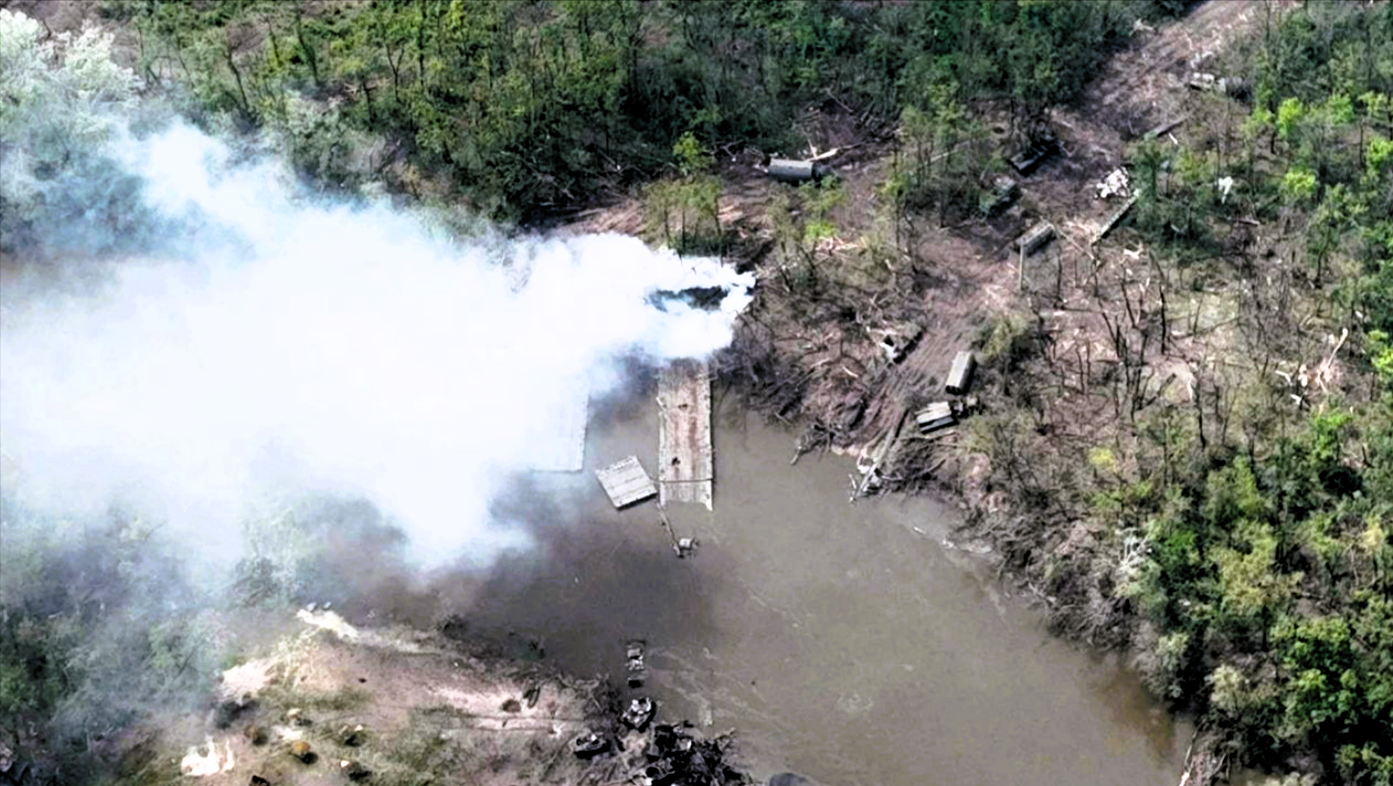 Russen prallen an ukrainischem Brückenkopf ab! Sprengung des Staudamms spielt der Ukraine in die Karten