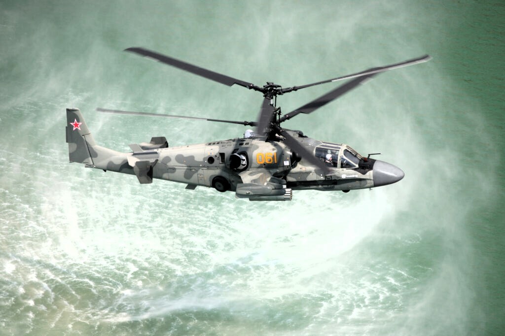 Hubschrauber abgestürzt - Pilot tot geborgen! Tragödie am Himmel