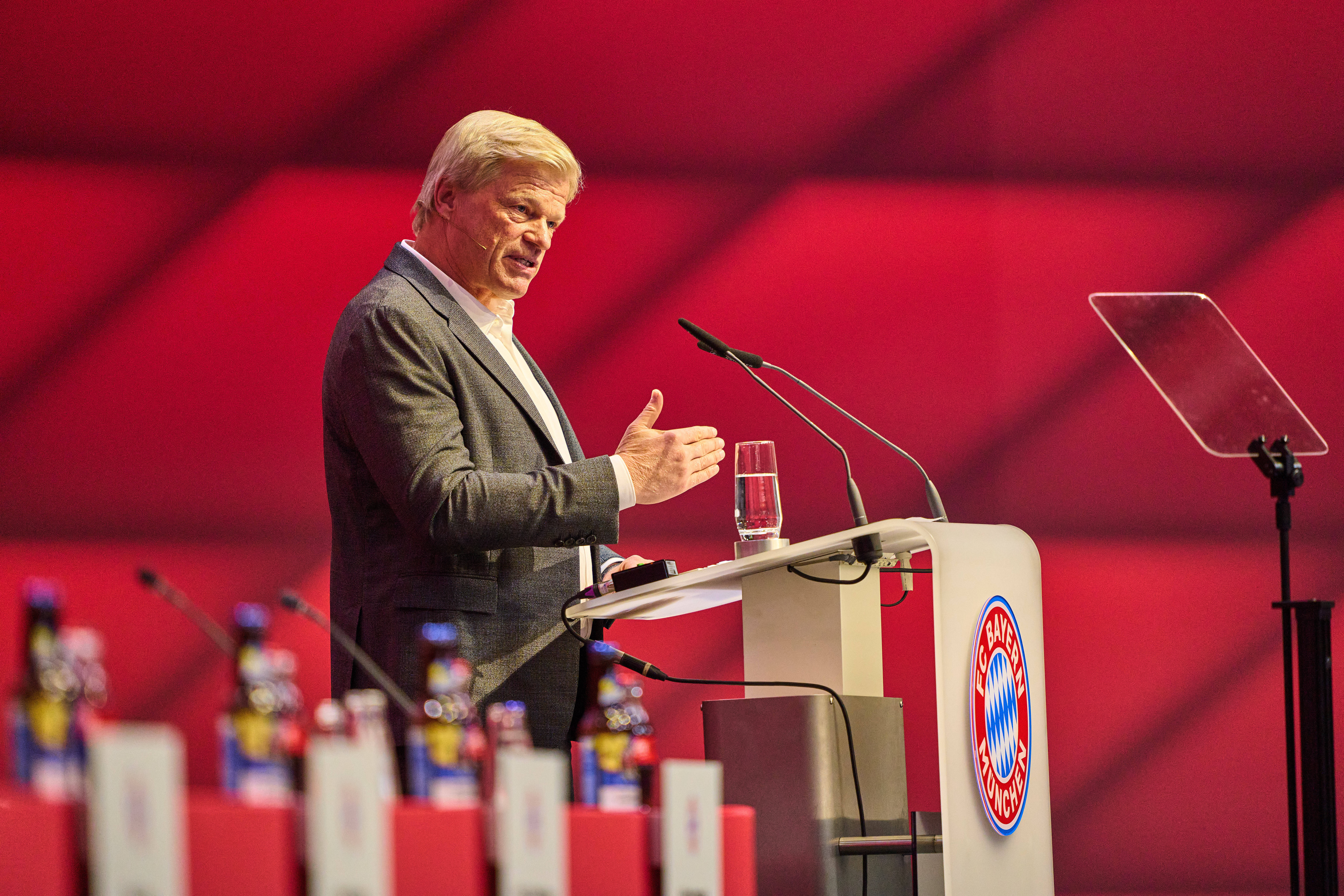 Krebs! Manuel Neuer - 3 Operationen nötig - Bayern Torwart mit trauriger Enthüllung!