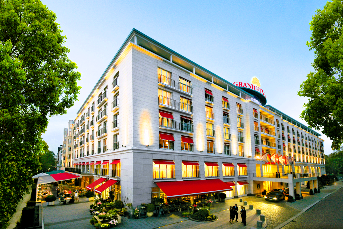 Razzia im Block-Hotel! "Kindesentführung" - Fahnder suchen nach Beweisen im Block-Fall!