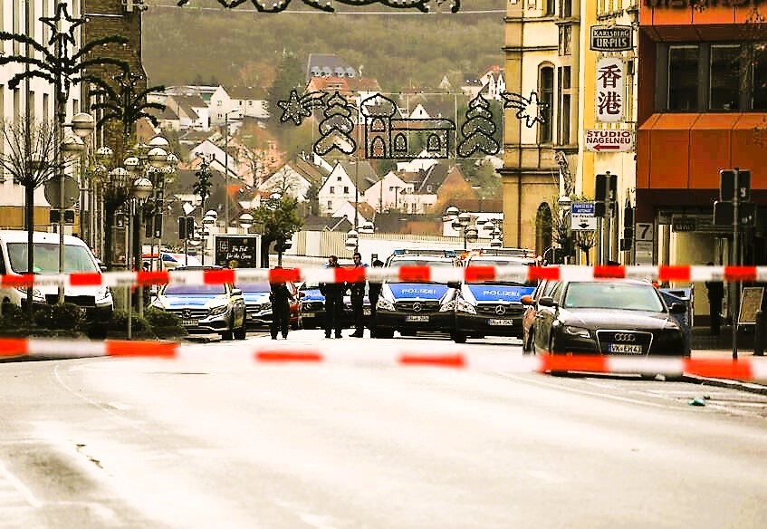 Pfarrersohn attackiert Mann mit einem Messer! Blutiger Zwischenfall in Schriesheim